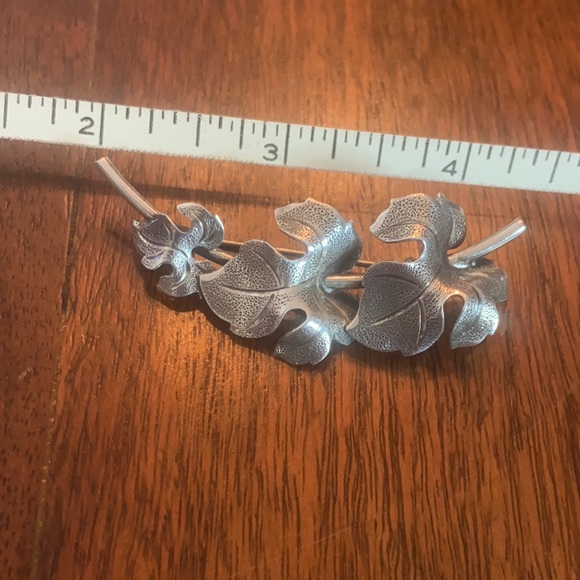 Sterling Silver Cascading Oak Leaf 🍁 Brooch - Picture 6 of 7